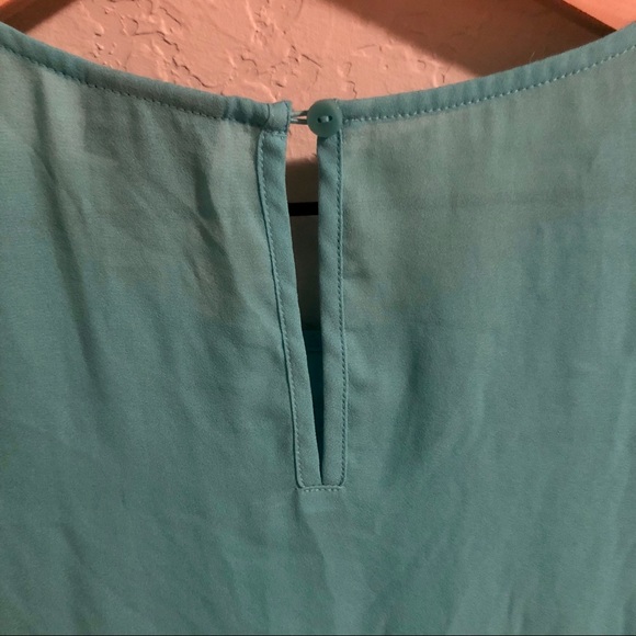 Worthington Egg Blue Round Neck Medium Blouse - Picture 4 of 5